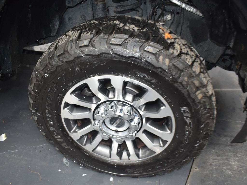 Certified 2020 Ford F350 Lariat w/ Lariat Value Package image 9