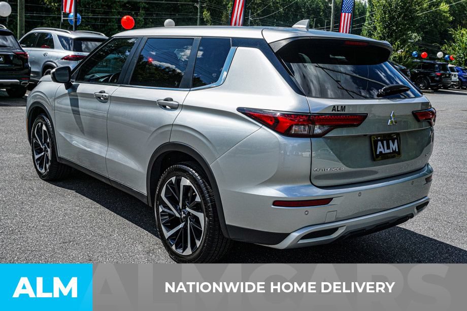 Used 2024 Mitsubishi Outlander SE AWD/4WD image 4