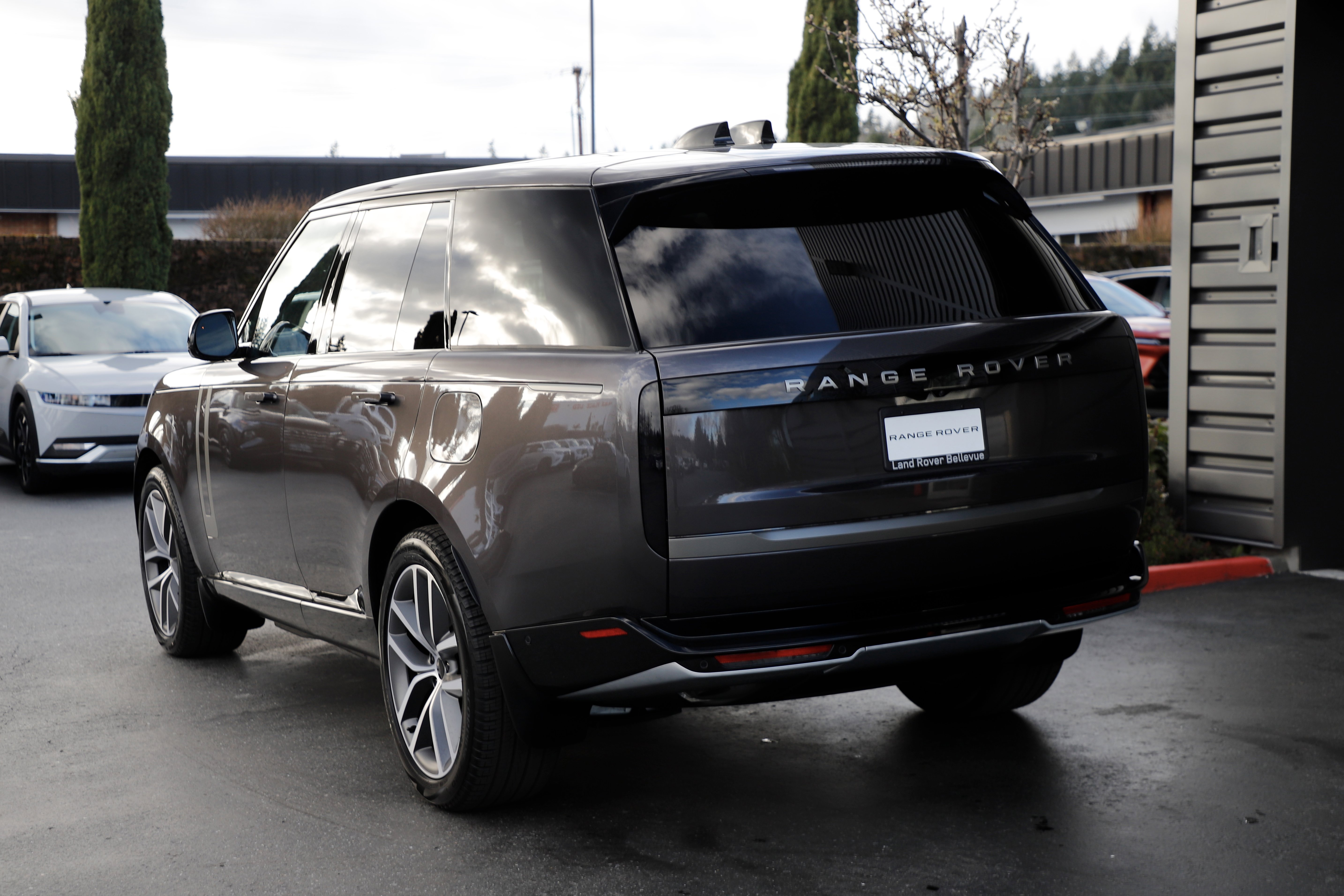 New 2026 Land Rover Range Rover SE image 6