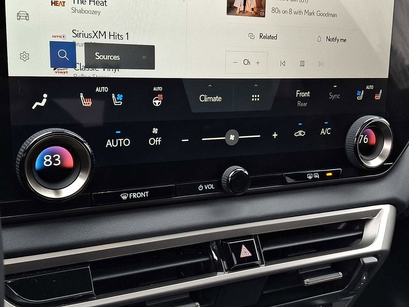 Used 2023 Lexus RX 350 Premium w/ Accessory Package (Z1) image 13