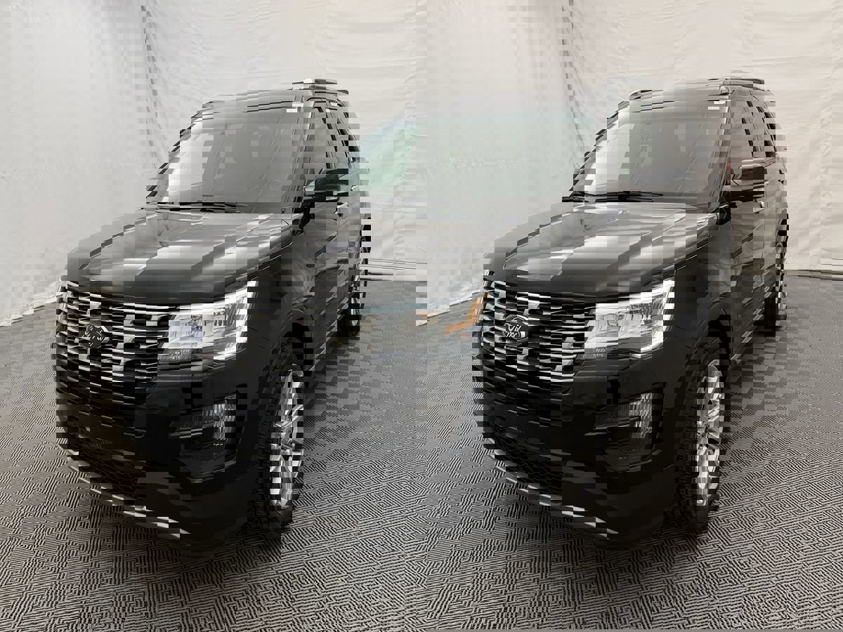 Used 2016 Ford Explorer Limited image 2