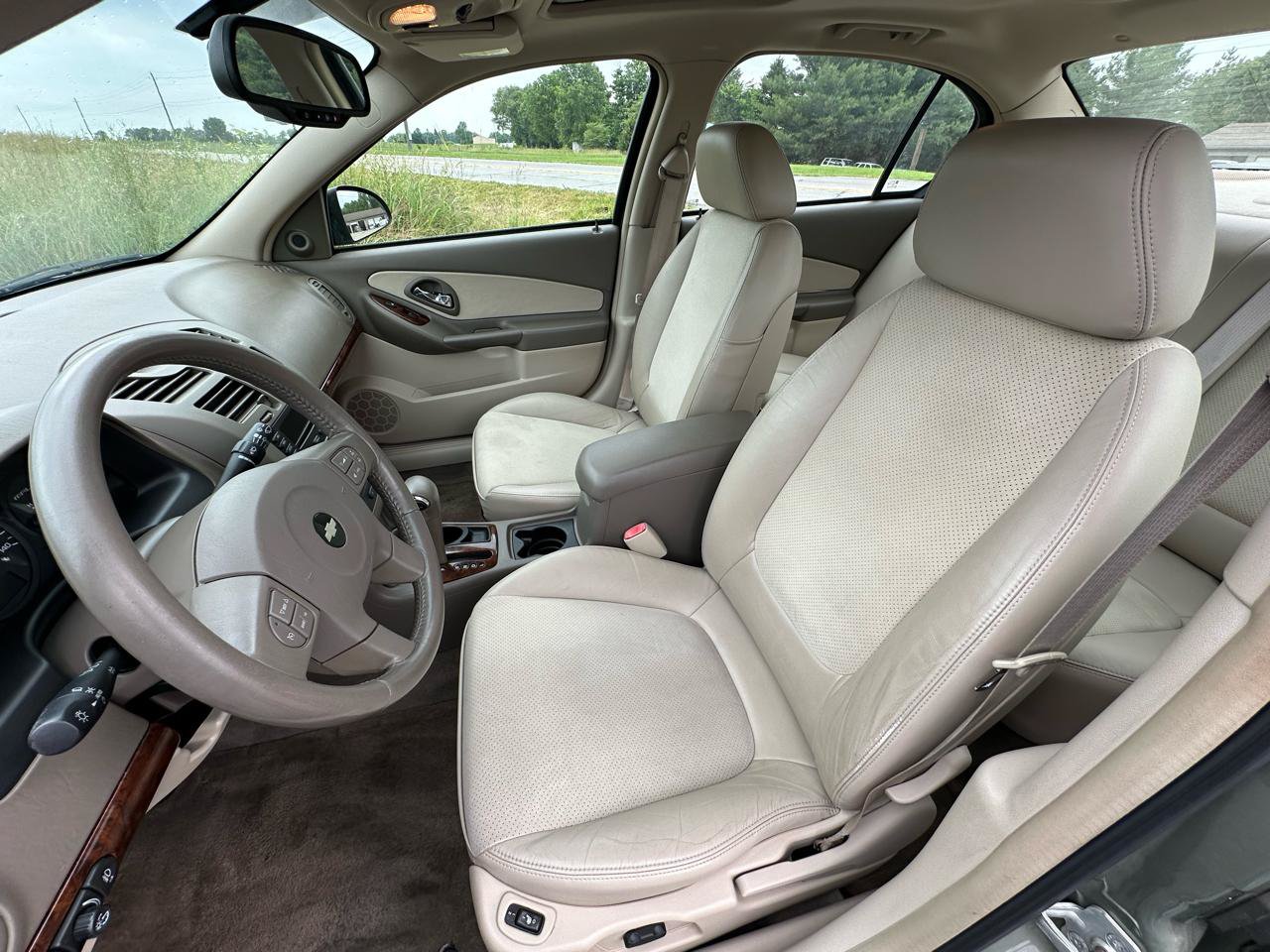Used 2004 Chevrolet Malibu LT w/ Preferred Equipment Group FWD image 31