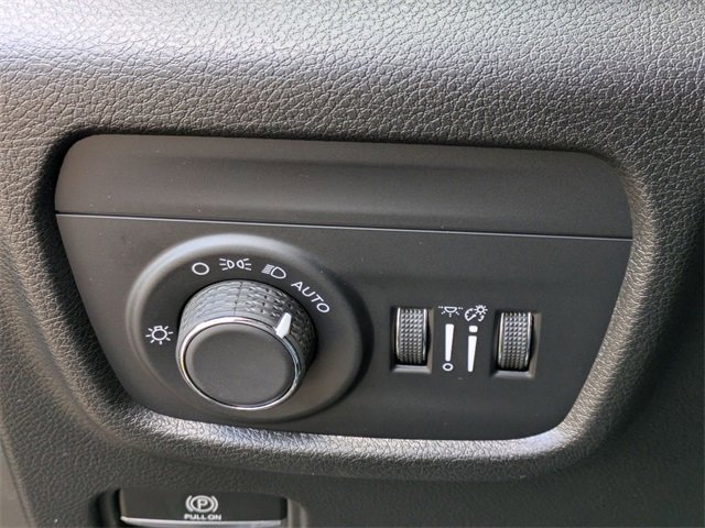 New 2025 Jeep Grand Cherokee L Laredo w/ Luxury Tech Group I image 13