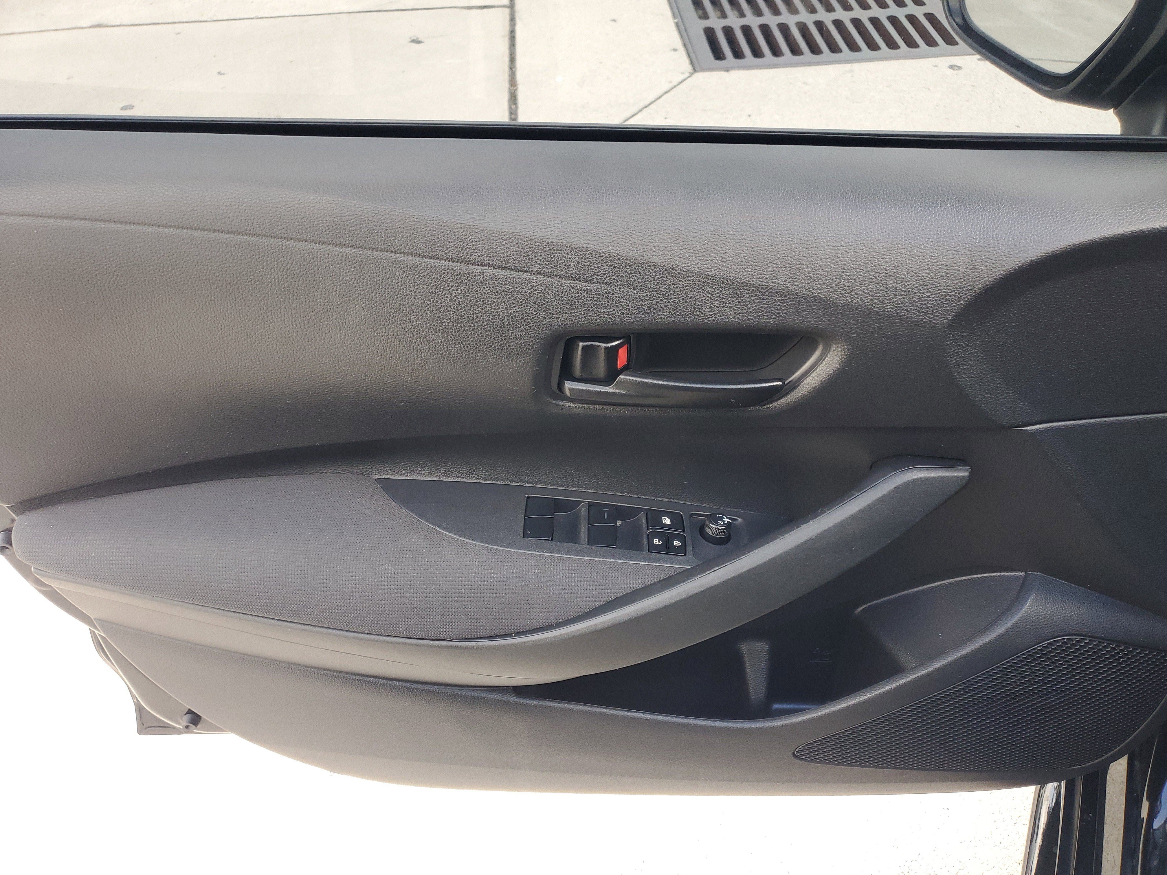 Used 2023 Toyota Corolla LE FWD image 17