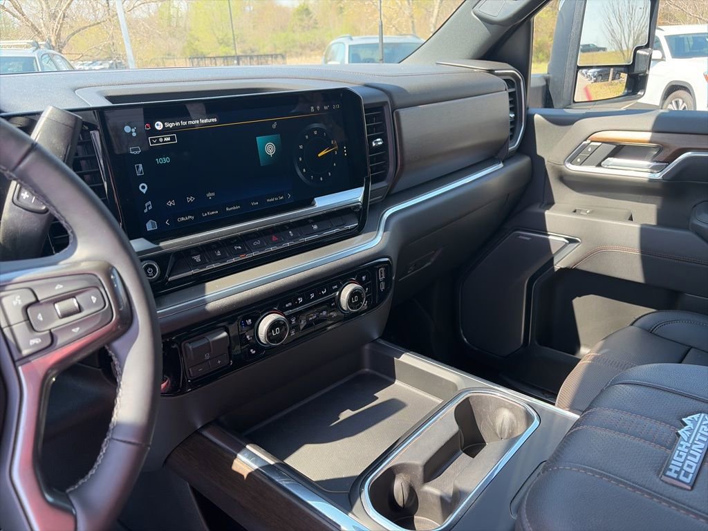 Used 2025 Chevrolet Silverado 3500 High Country w/ High Country Premium Package AWD/4WD image 19