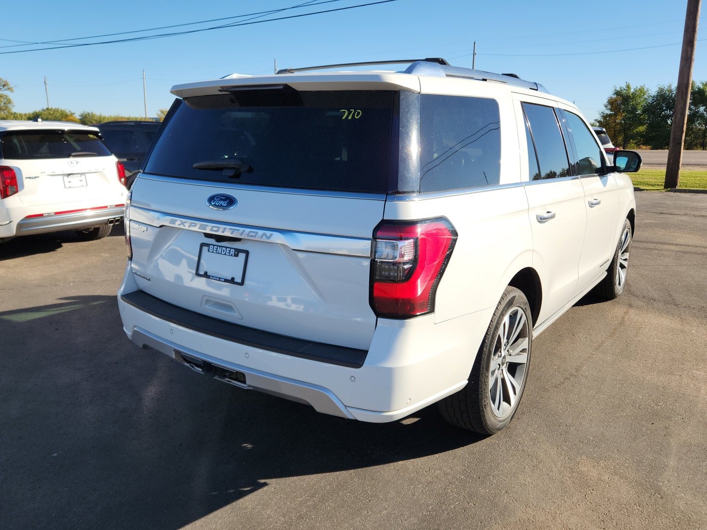 Used 2021 Ford Expedition Platinum AWD/4WD image 4