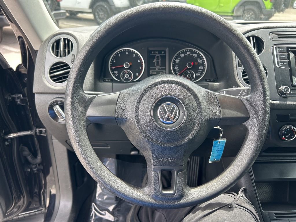 Used 2018 Volkswagen Tiguan Limited image 15