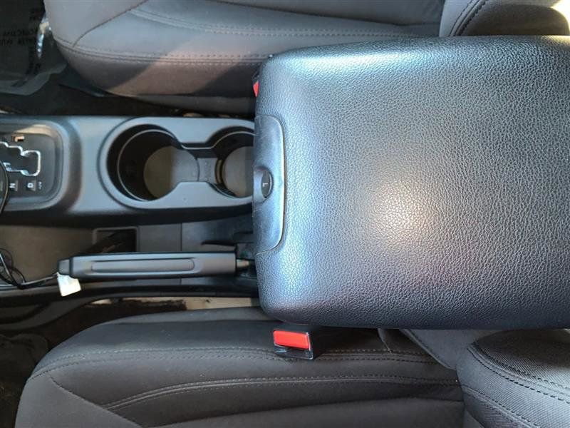 Used 2017 Jeep Wrangler Unlimited Sport w/ Connectivity Group image 28