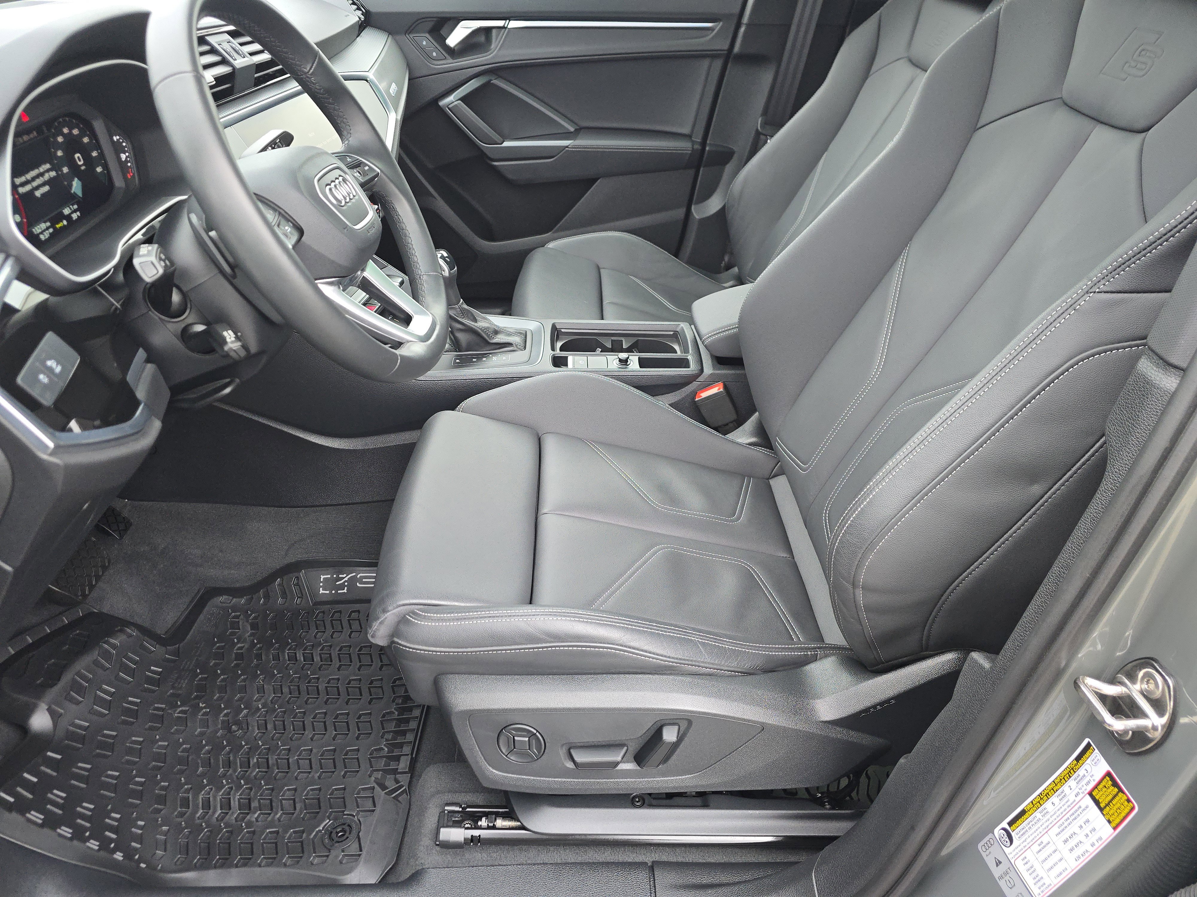 Certified 2024 Audi Q3 2.0T Premium Plus image 20