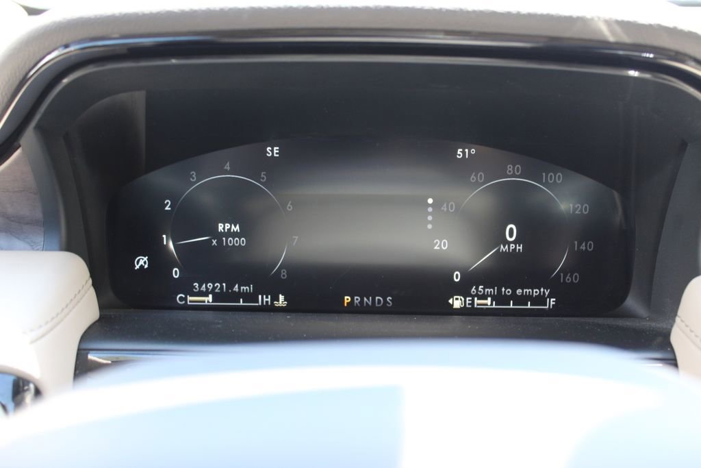 Used 2023 Lincoln Nautilus Reserve AWD/4WD image 16