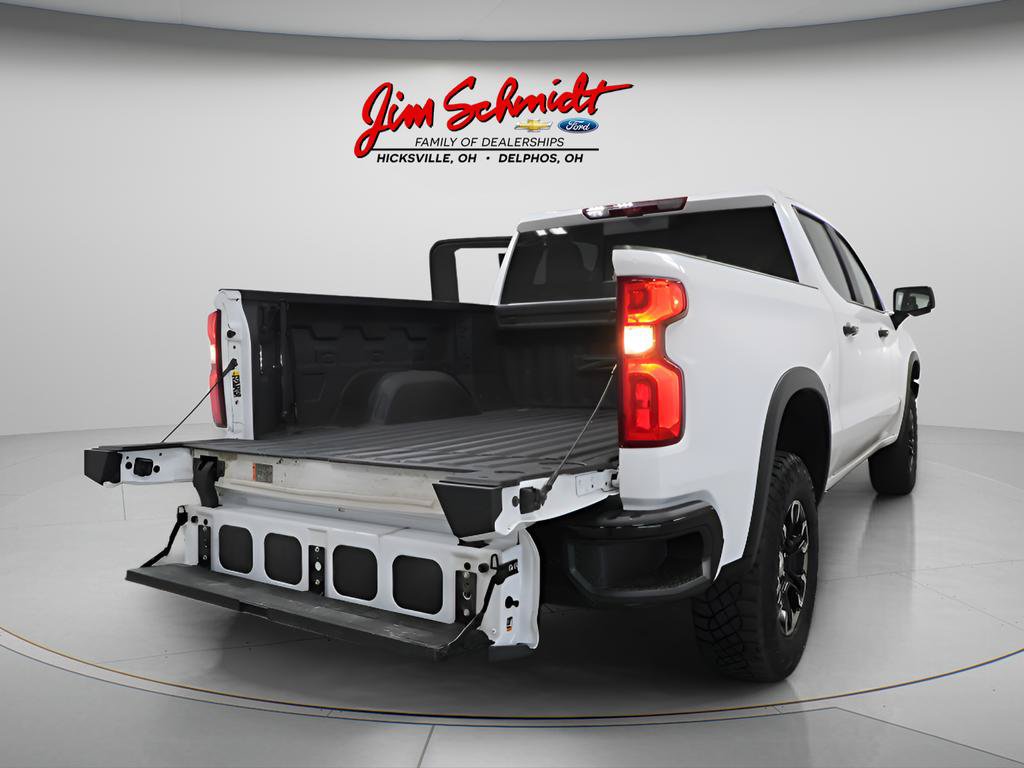 Used 2024 Chevrolet Silverado 1500 ZR2 w/ Technology Package AWD/4WD image 36