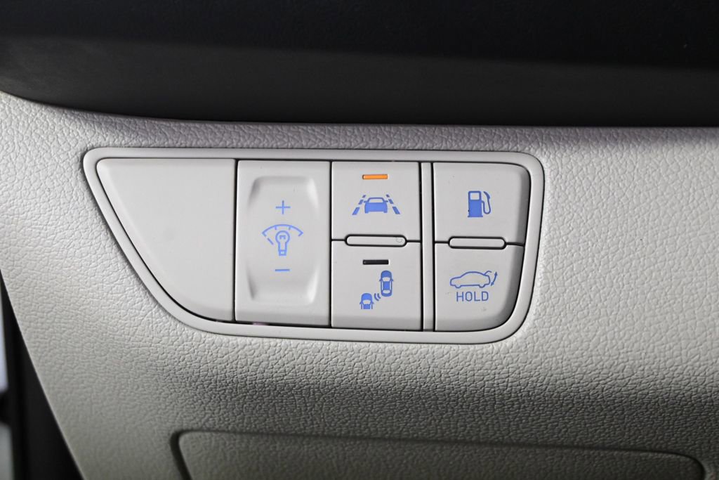 Used 2020 Genesis G70 3.3T w/ Prestige Package image 27