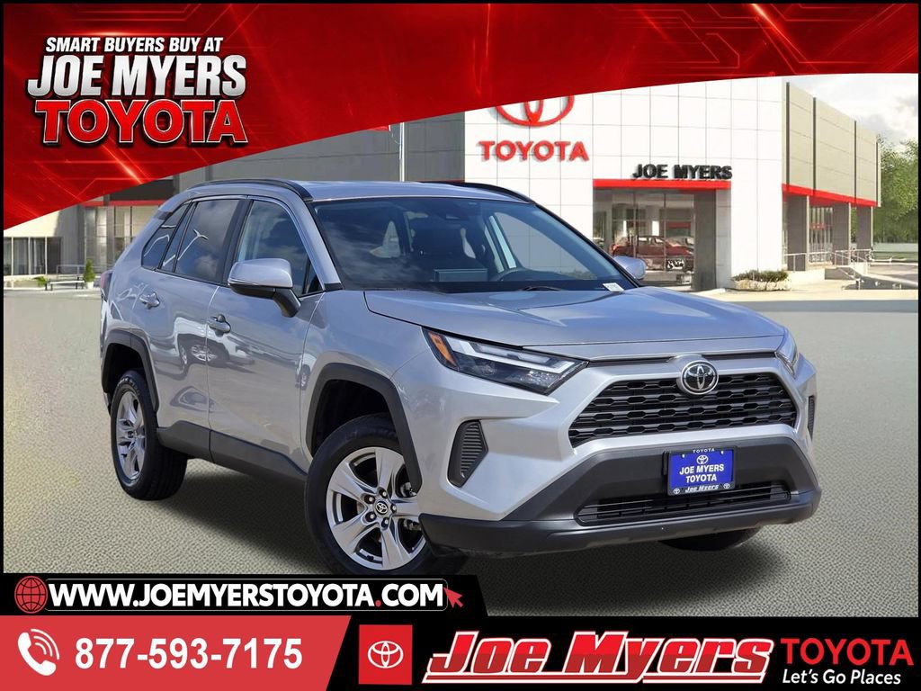 Used 2025 Toyota RAV4 XLE FWD video 1