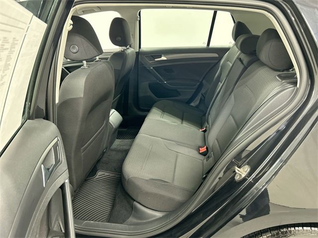 Used 2018 Volkswagen Golf S image 14