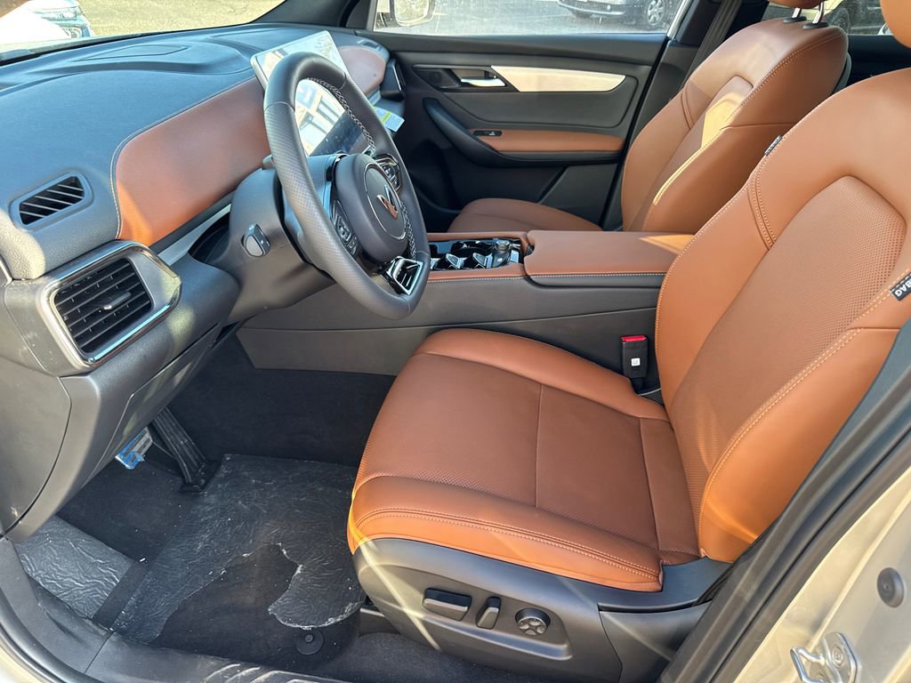 New 2025 VinFast VF 8 Plus AWD/4WD image 24