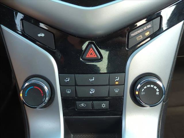 Used 2015 Chevrolet Cruze LT image 12