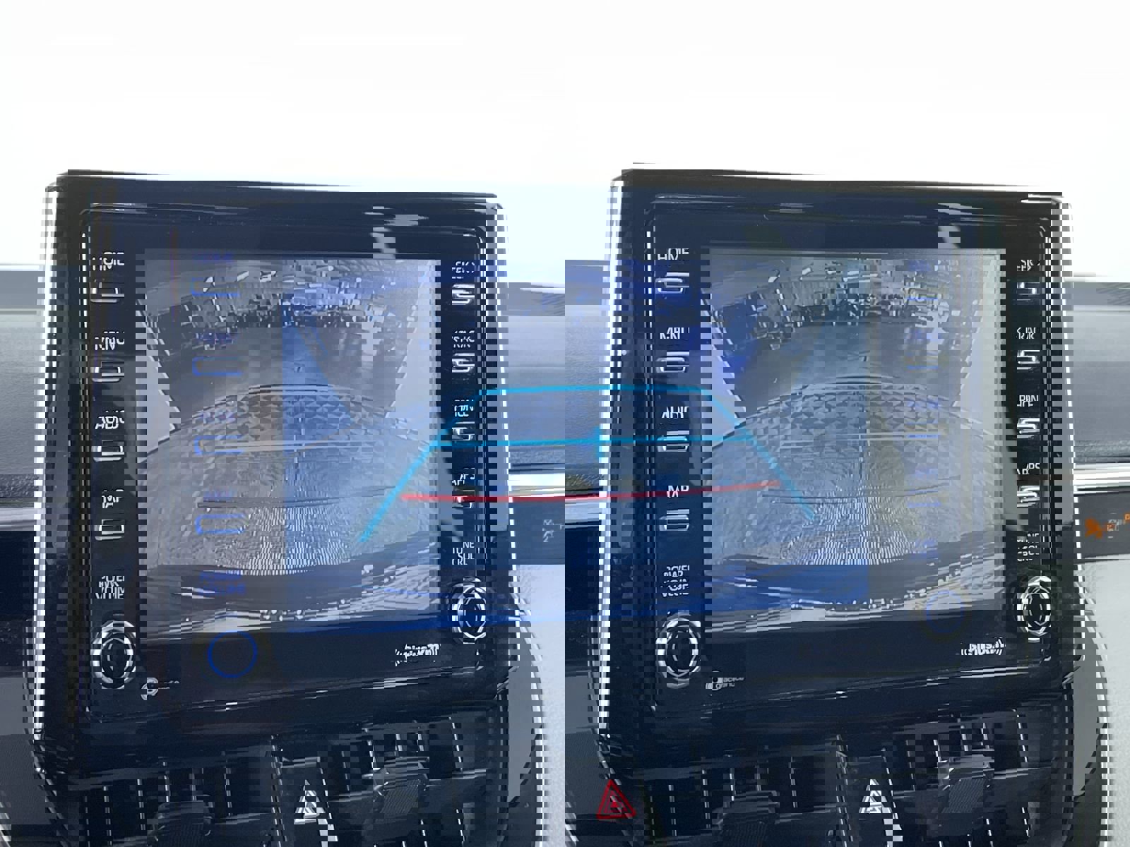 Used 2021 Toyota Corolla LE image 19