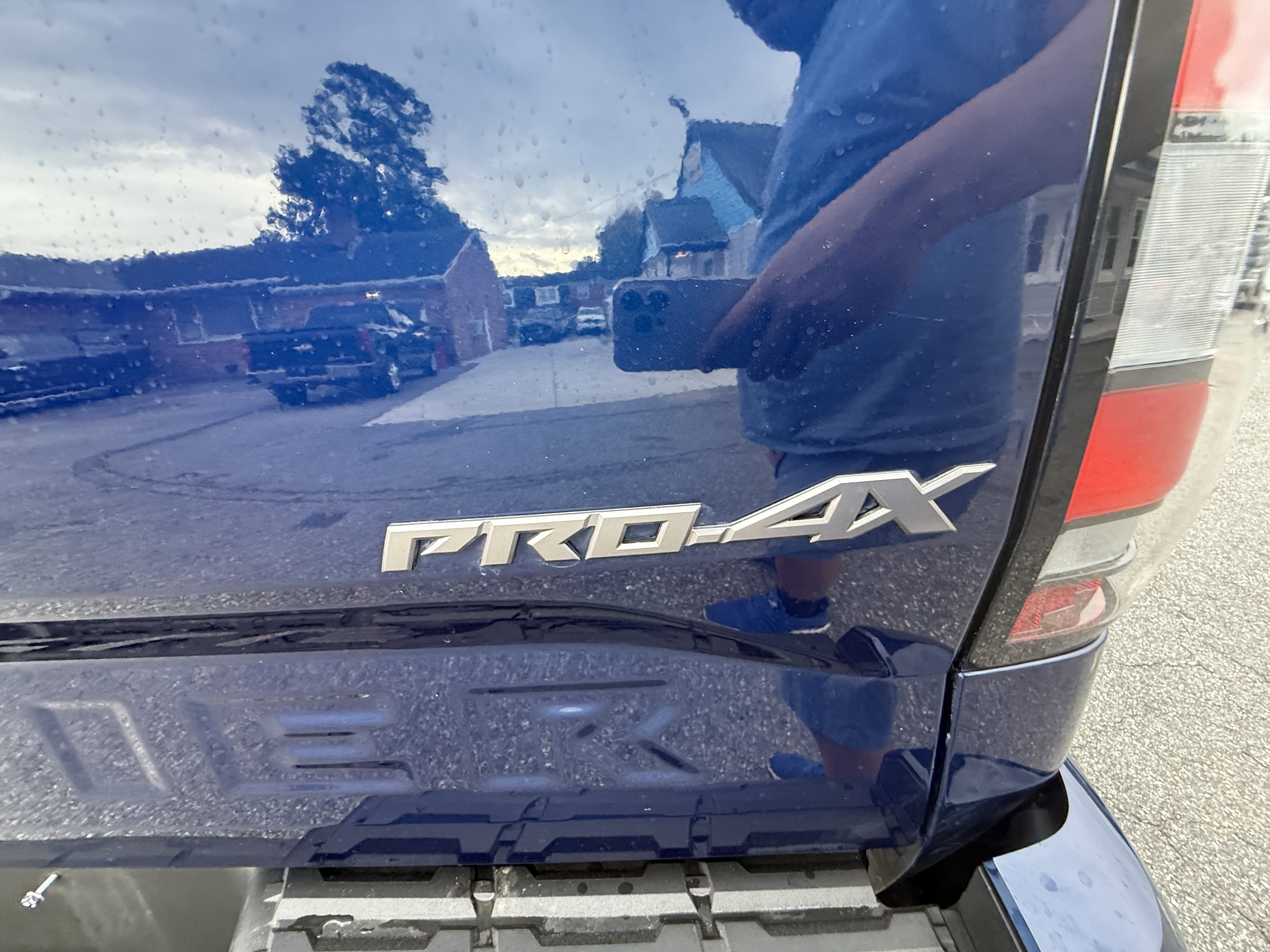 Used 2022 Nissan Frontier PRO-4X w/ Off-Road Protection Package image 52