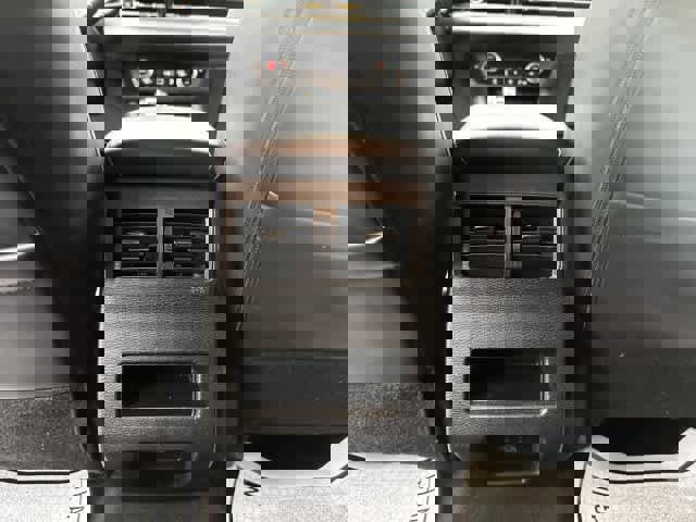 Used 2024 Mitsubishi Outlander SE image 16