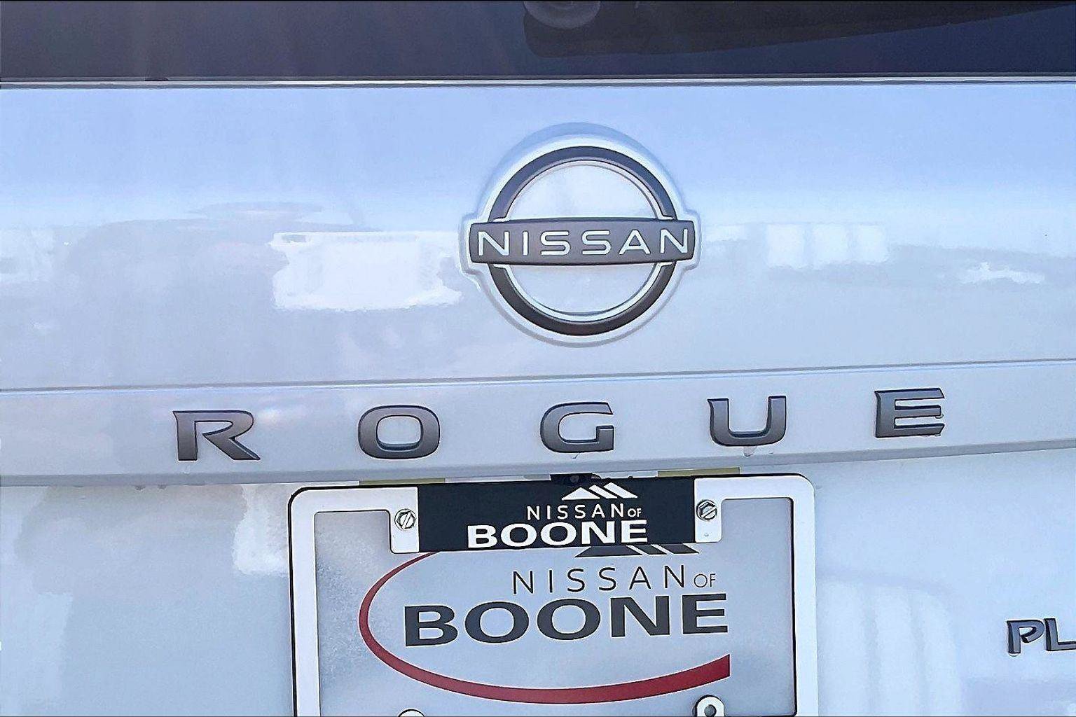 New 2026 Nissan Rogue Platinum w/ Platinum Premium Package AWD/4WD image 12