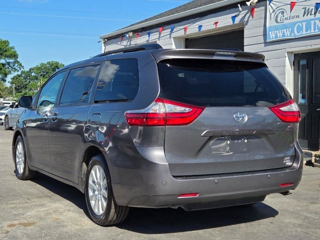 Used 2017 Toyota Sienna XLE w/ XLE Navigation Package AWD/4WD image 3