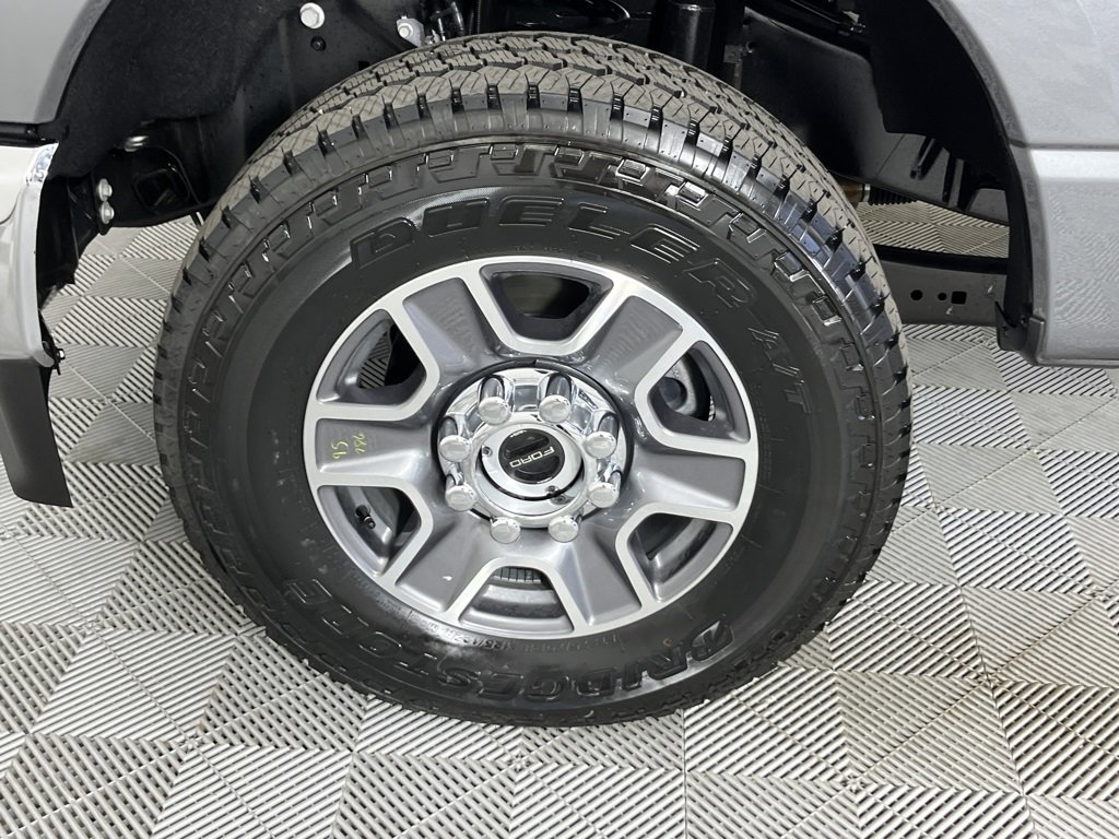 Certified 2025 Ford F350 Lariat image 8