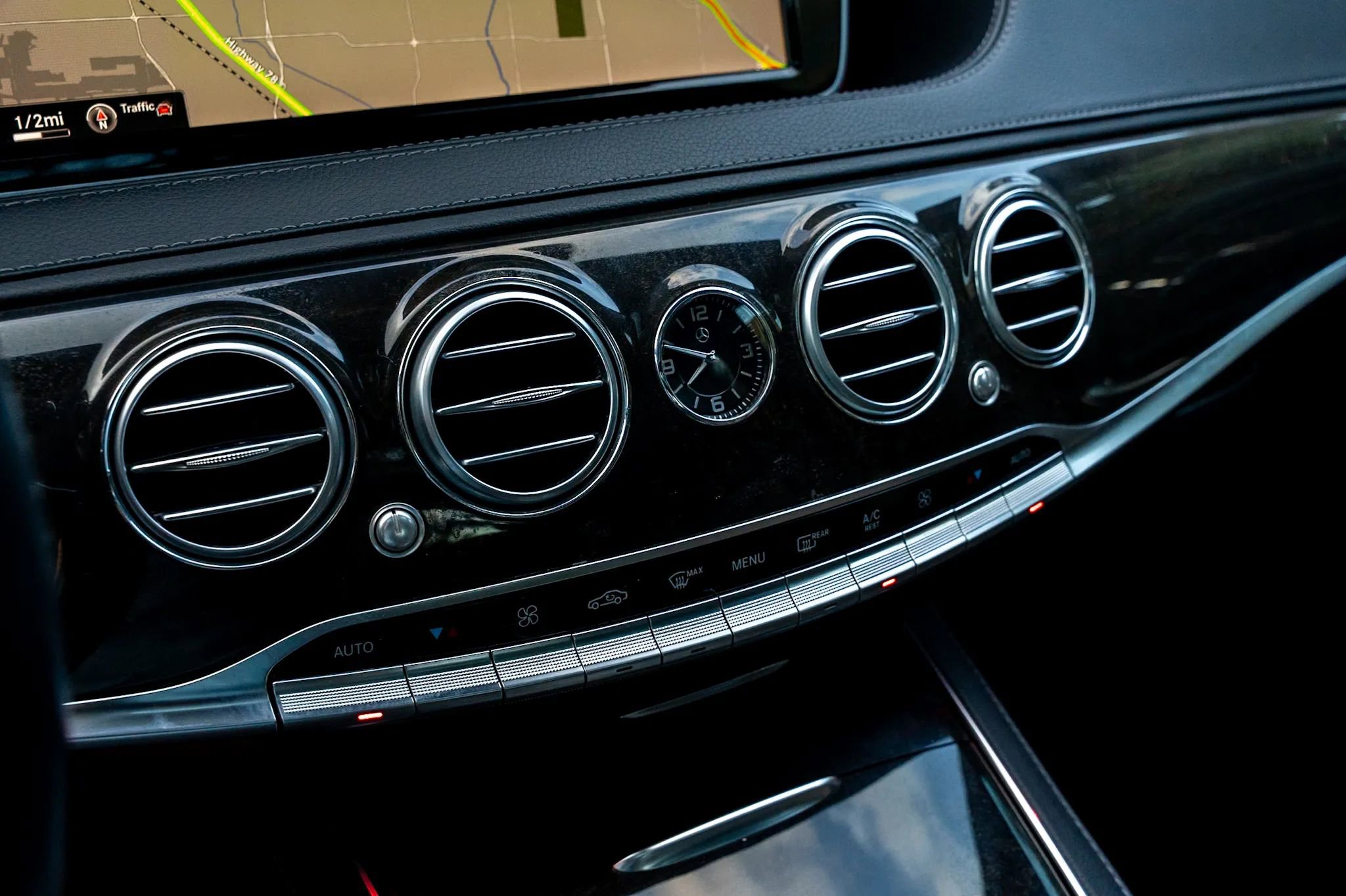 Used 2015 Mercedes-Benz S 550 Sedan image 22