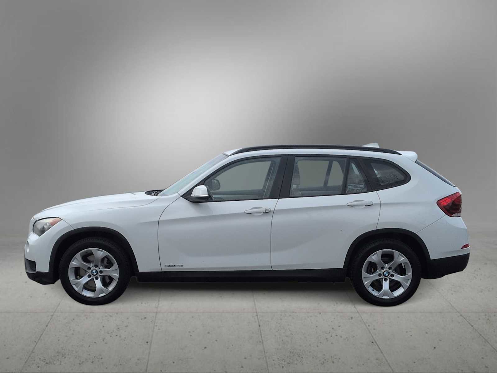 Used 2013 BMW X1 sDrive28i image 5