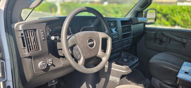 Used 2017 GMC Savana 2500 image 9