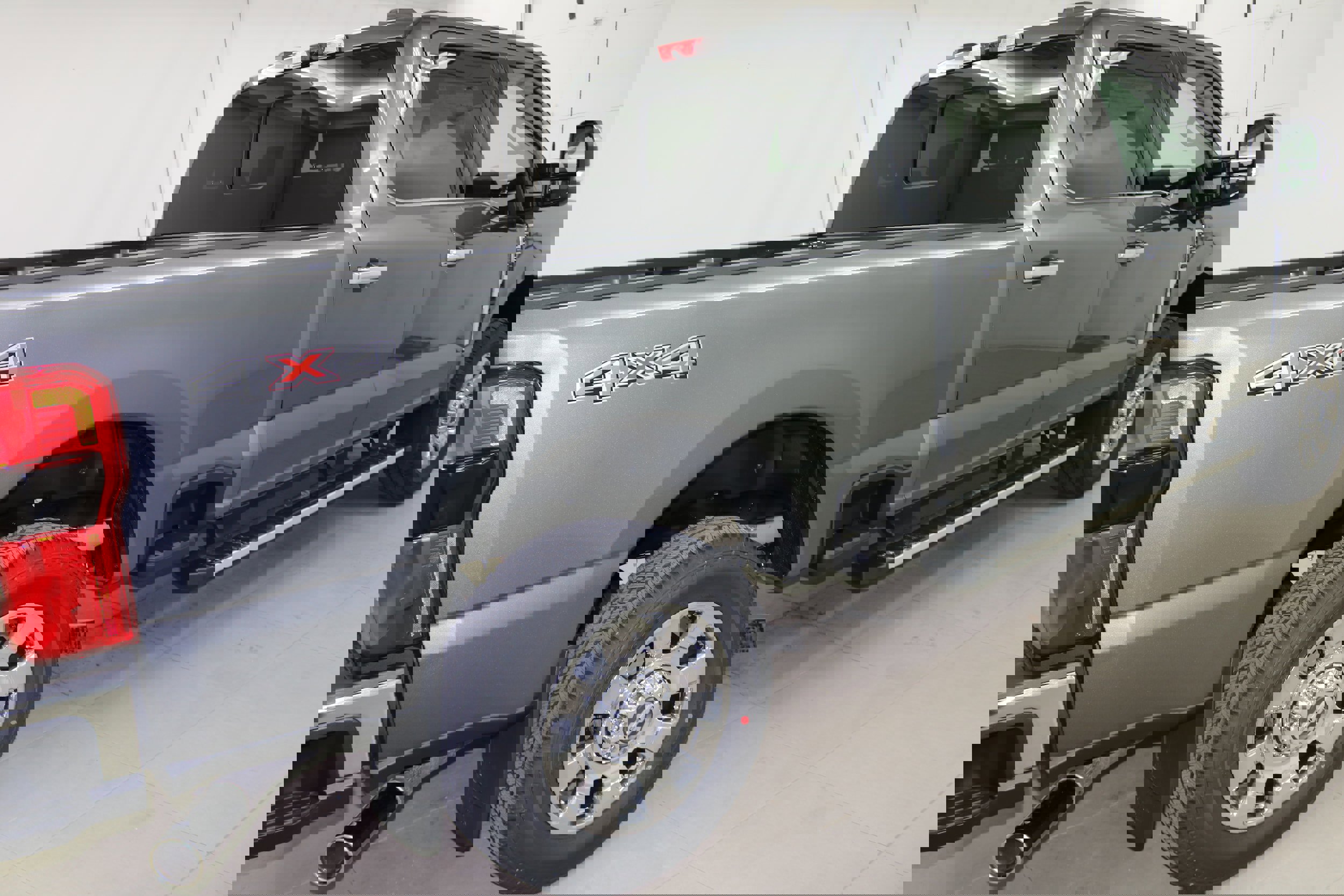 New 2026 Ford F250 Lariat w/ Lariat Premium Package image 8