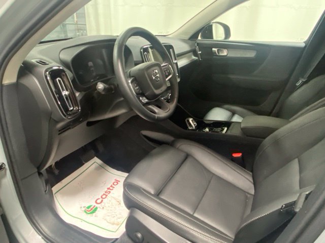 Used 2026 Volvo XC40 B5 Plus AWD/4WD image 10