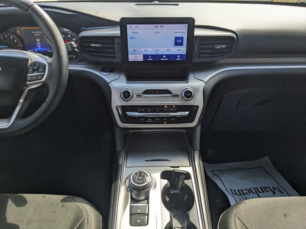 Used 2024 Ford Explorer XLT image 16
