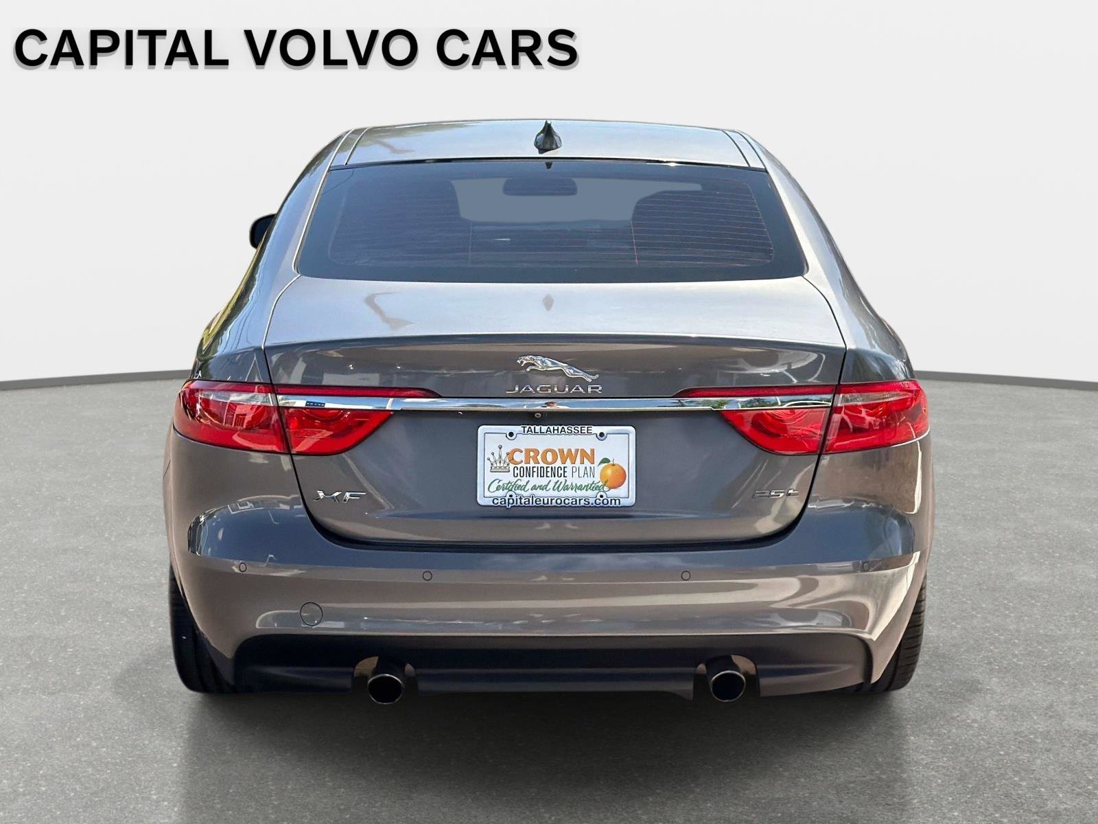 Used 2018 Jaguar XF Premium RWD image 7
