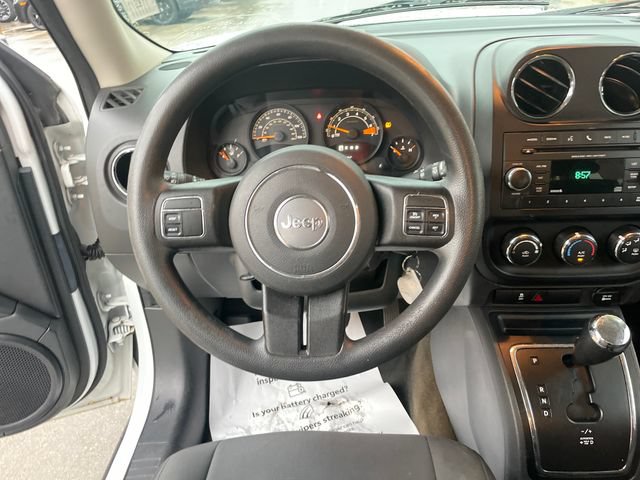 Used 2016 Jeep Patriot Sport w/ Power Value Group AWD/4WD image 23