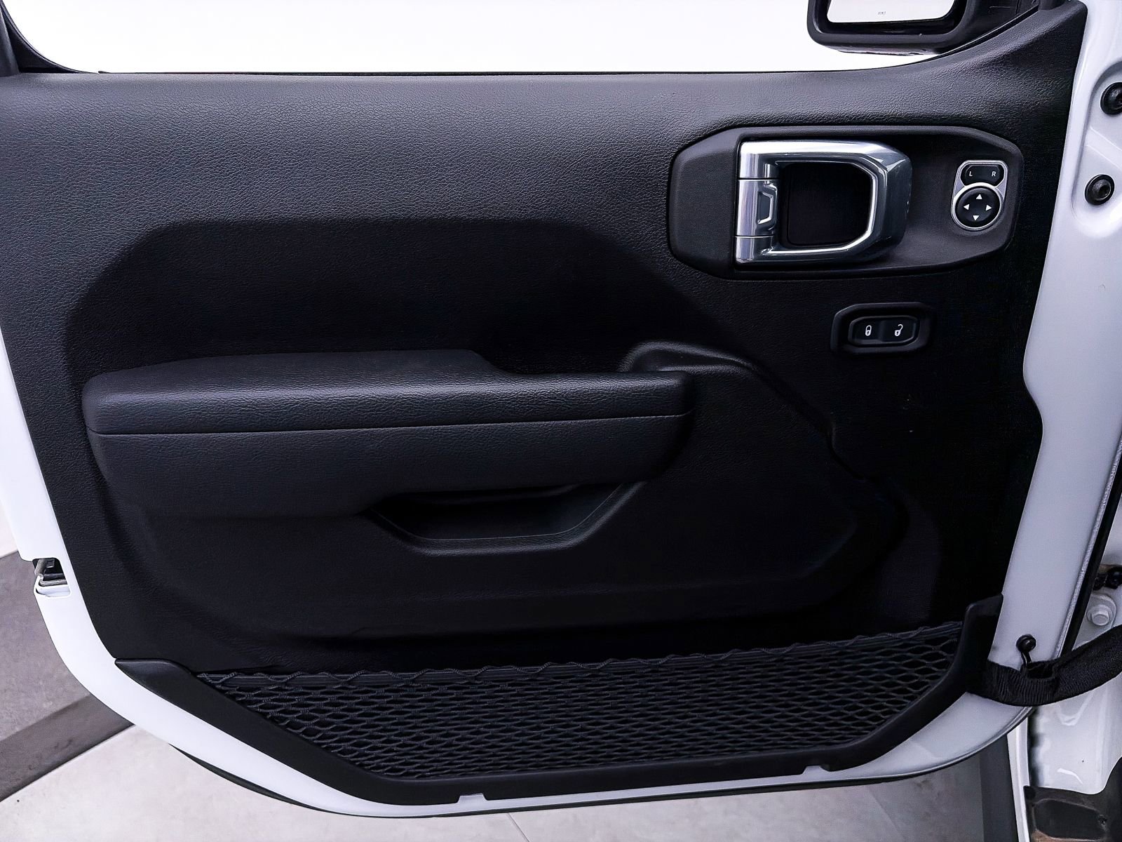 Used 2024 Jeep Gladiator Sport image 16