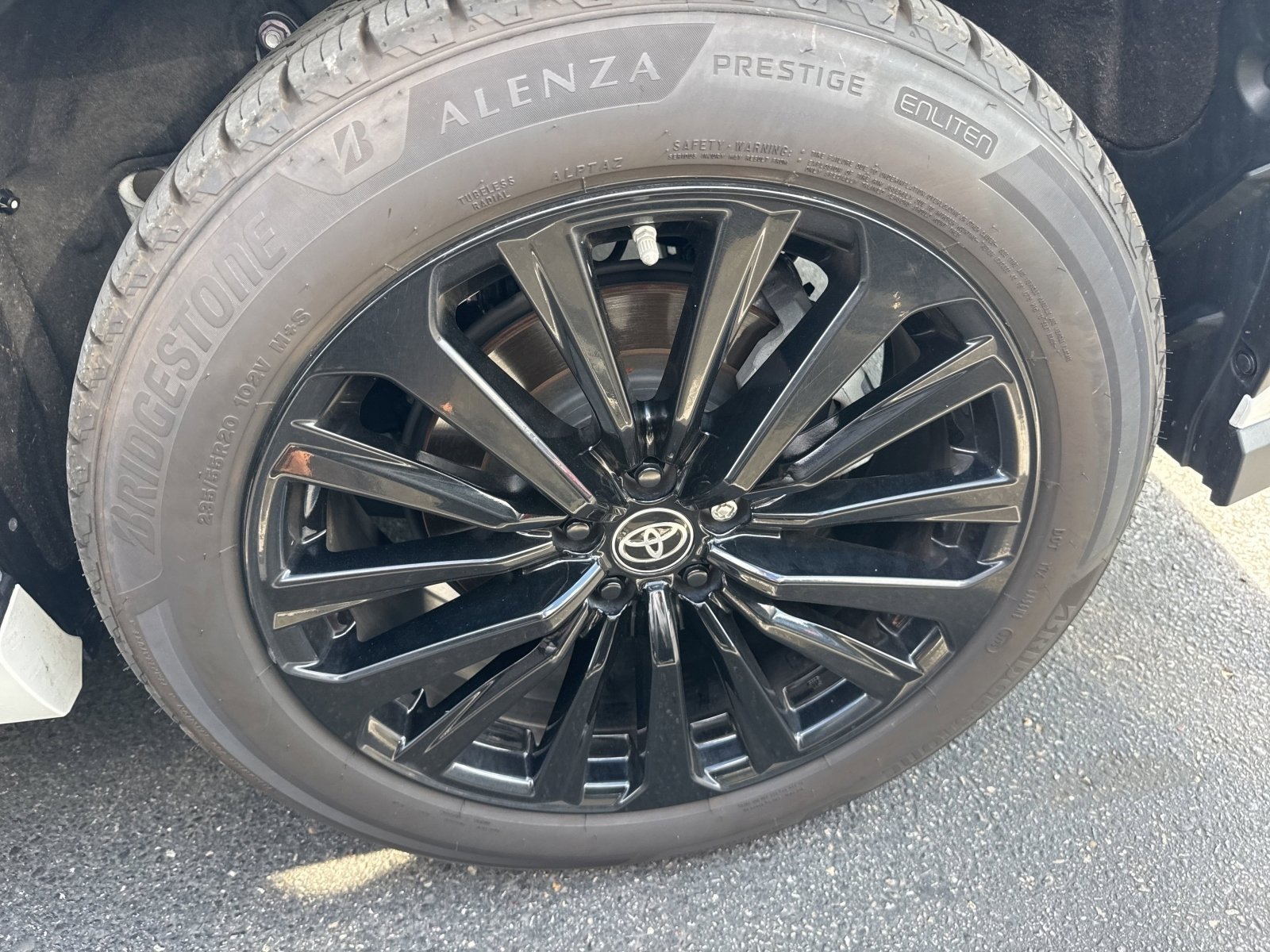 Used 2023 Toyota Highlander XSE image 14