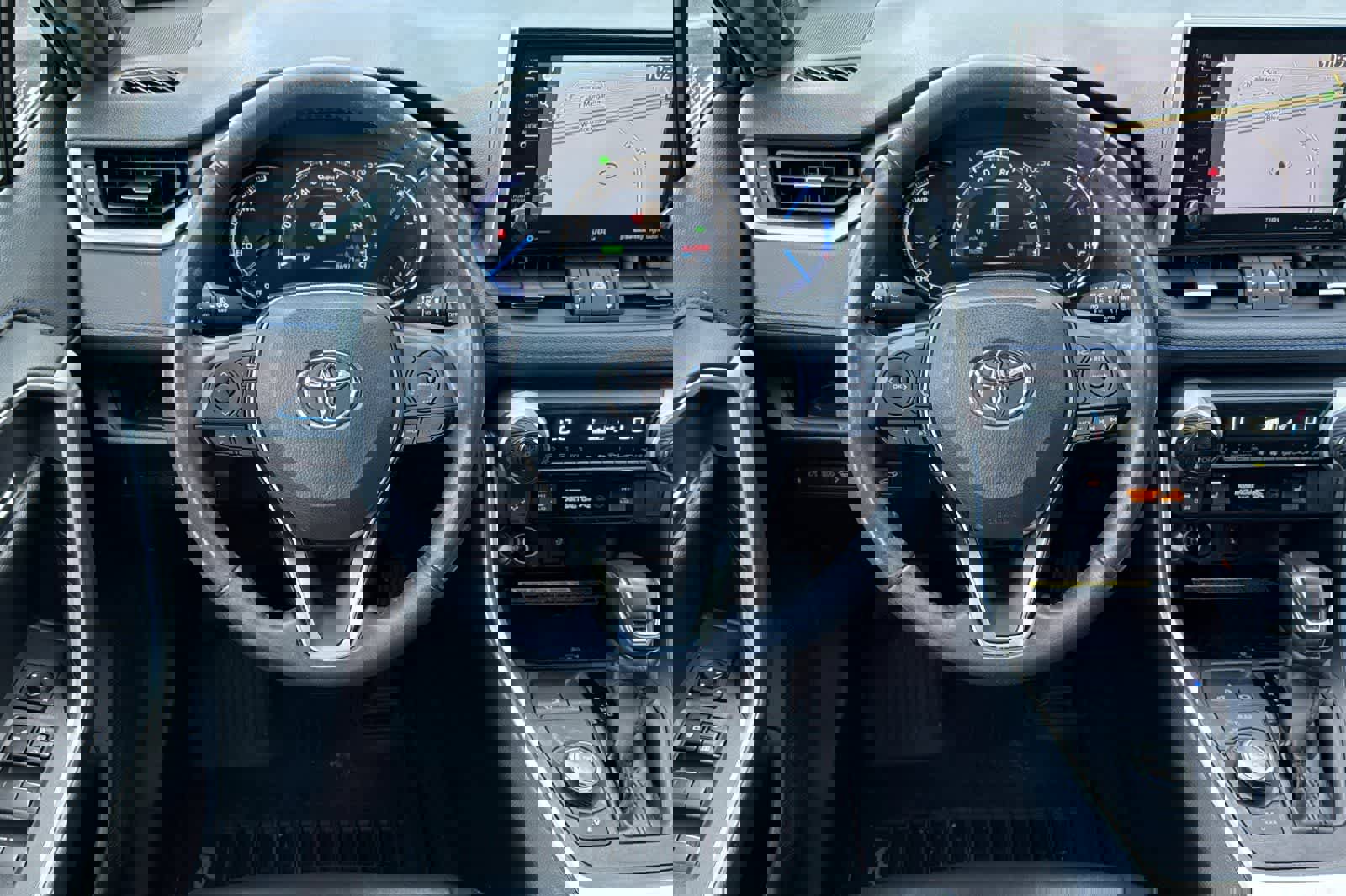 Used 2020 Toyota RAV4 XSE image 14