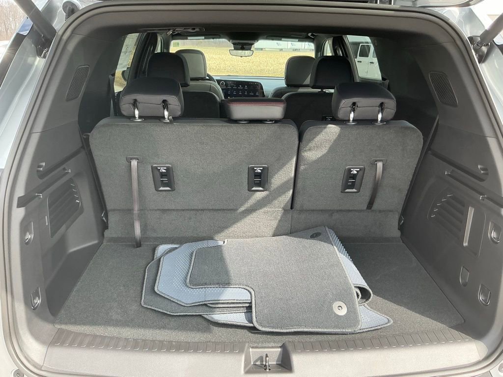 New 2026 Chevrolet Traverse Z71 w/ Driver Confidence Package image 14