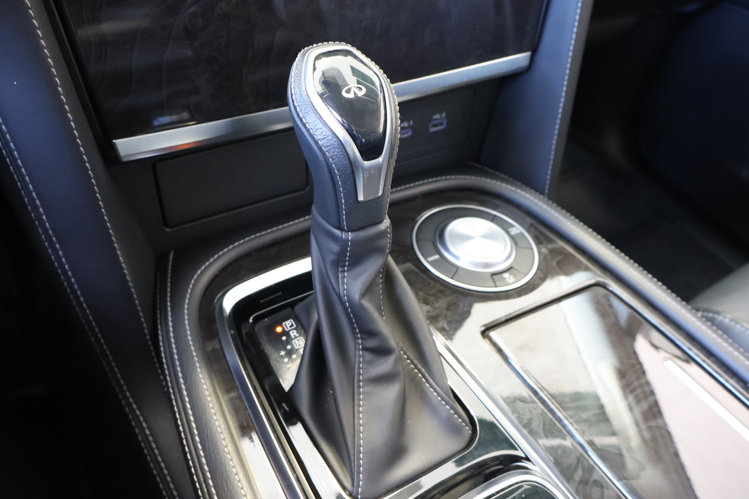 Certified 2022 INFINITI QX80 Luxe w/ Cargo Package image 29