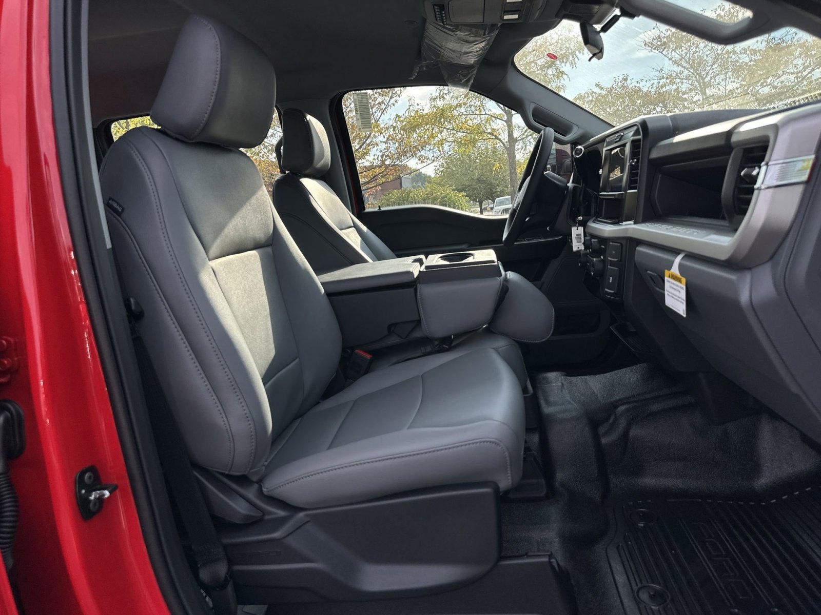 New 2026 Ford F250 XL w/ XL Chrome Package image 35