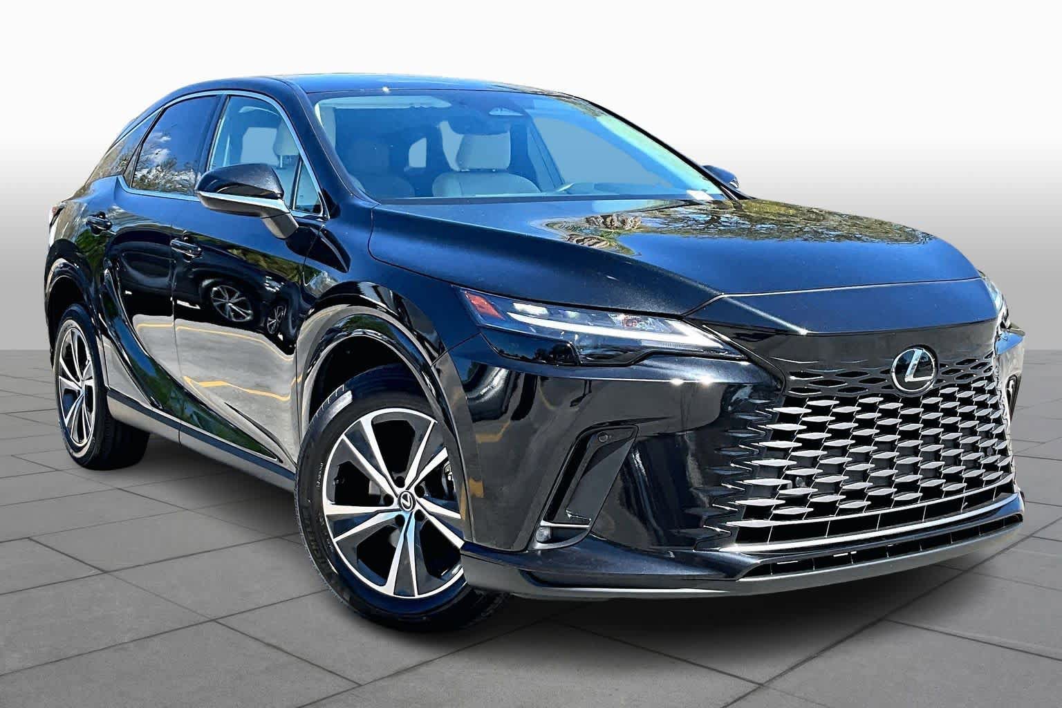 Used 2024 Lexus RX 350 FWD w/ Technology Package image 3