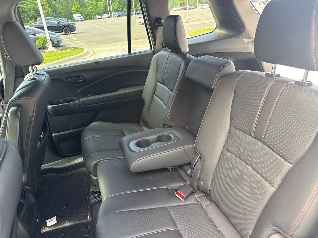 Used 2023 Honda Passport TrailSport image 32
