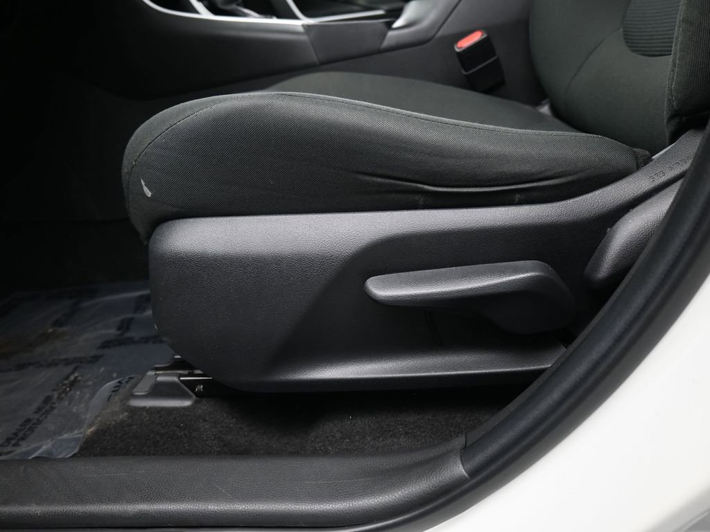 Used 2023 Toyota RAV4 LE image 13