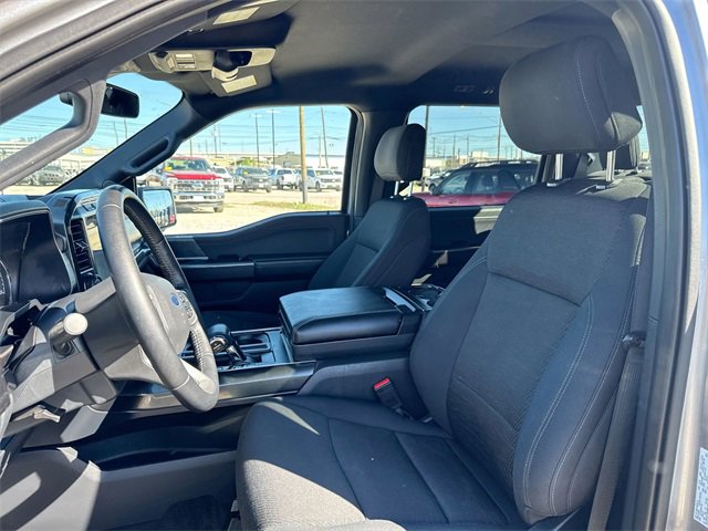 Certified 2021 Ford F150 XLT w/ Equipment Group 302A High image 17