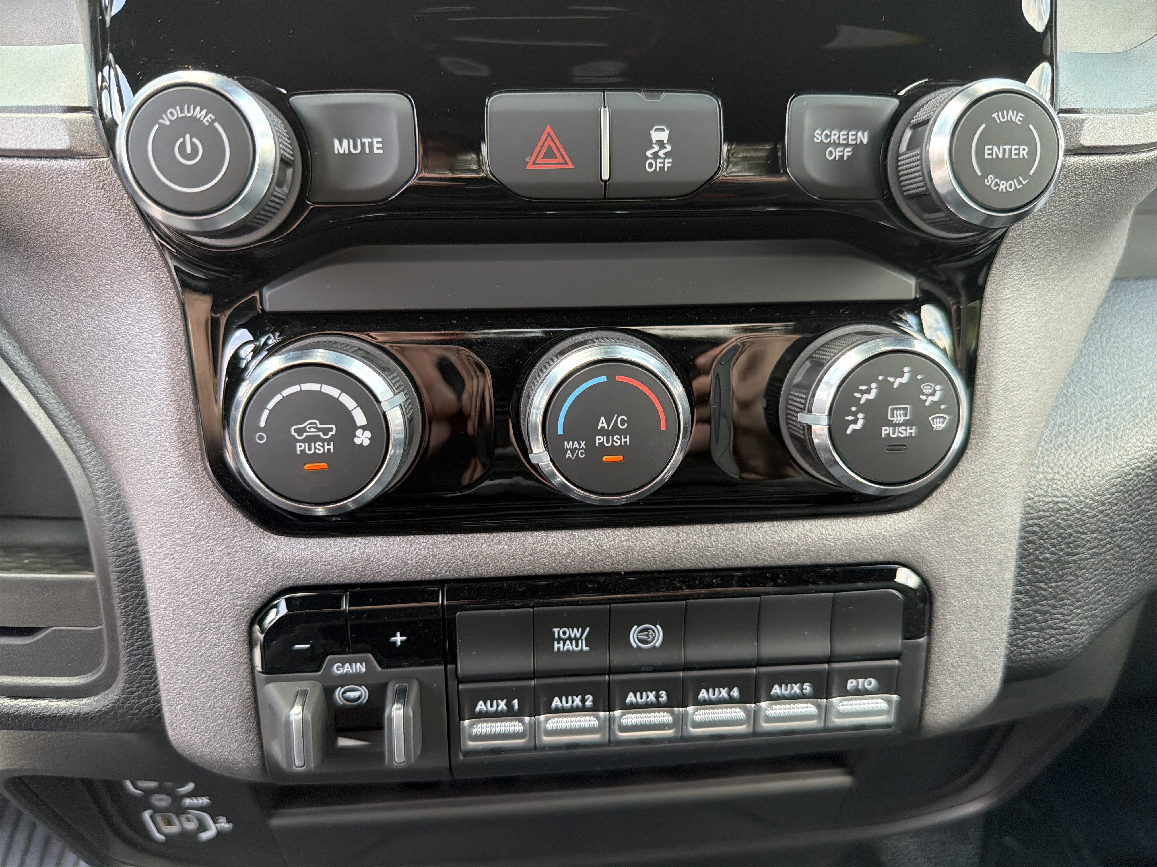 New 2026 RAM 5500 Tradesman RWD image 28