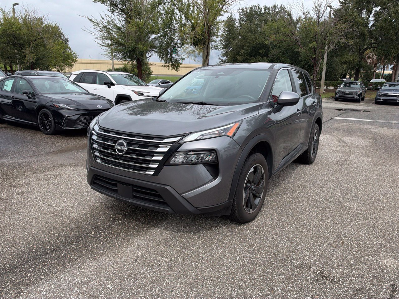 Used 2025 Nissan Rogue SV
