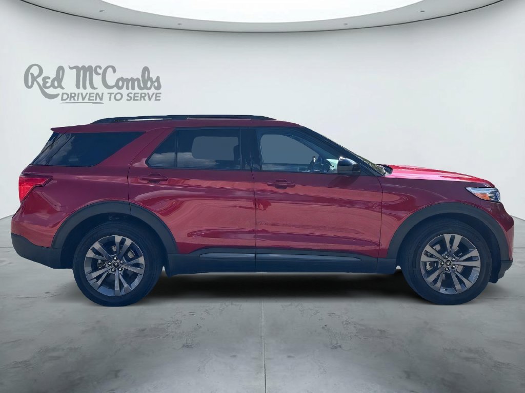 Used 2023 Ford Explorer XLT w/ Equipment Group 202A RWD image 3