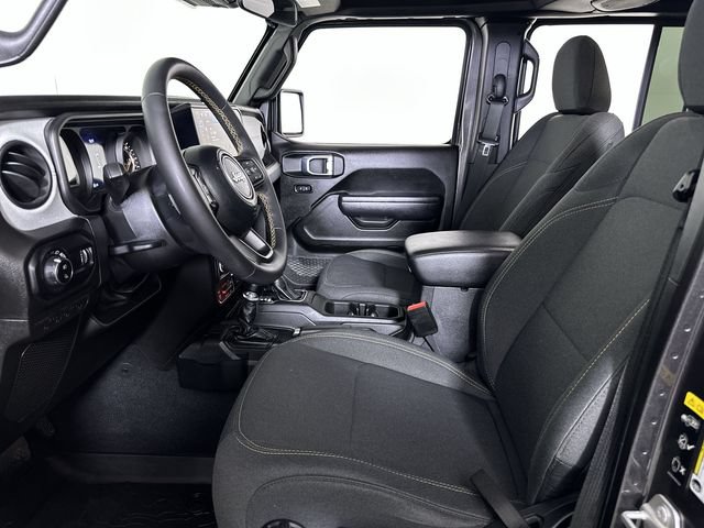 Used 2024 Jeep Gladiator Sport AWD/4WD image 20