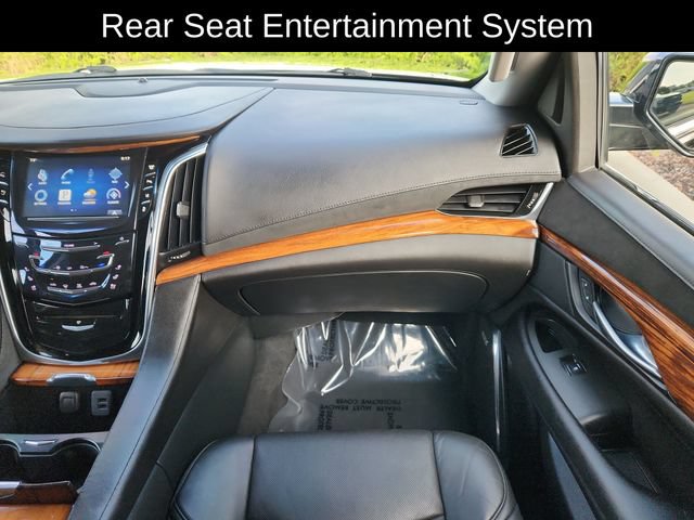 Used 2015 Cadillac Escalade Luxury AWD/4WD image 24