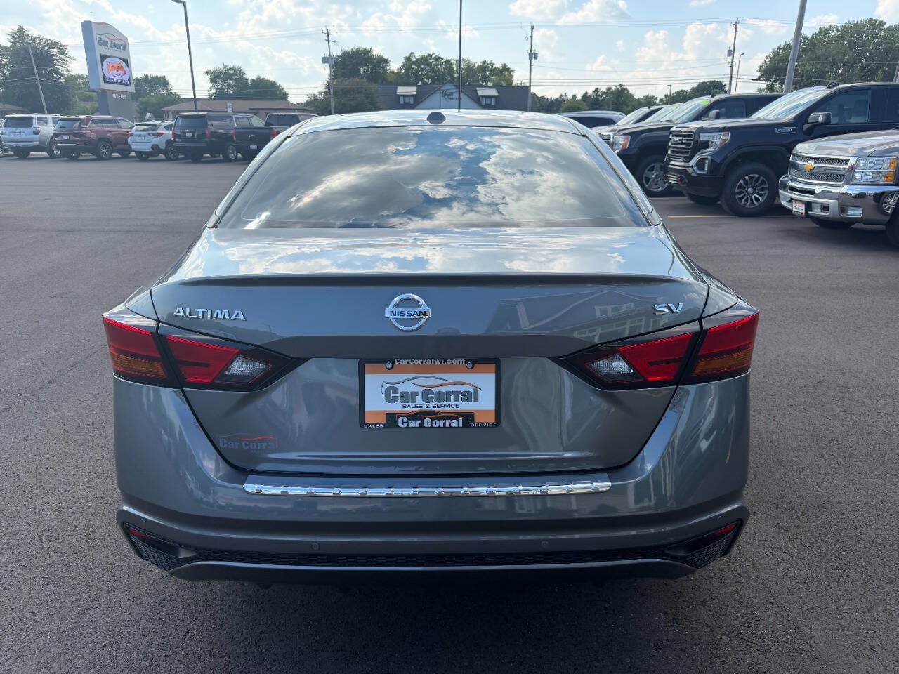 Used 2022 Nissan Altima 2.5 SV FWD image 4